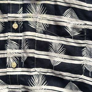 Linen tailored Hawaiian beach shirt